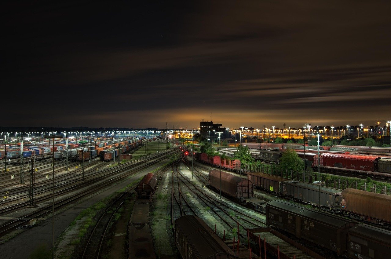 The Logistics Boom: Opportunities for Middle-Market Businesses in a Hot Sector
